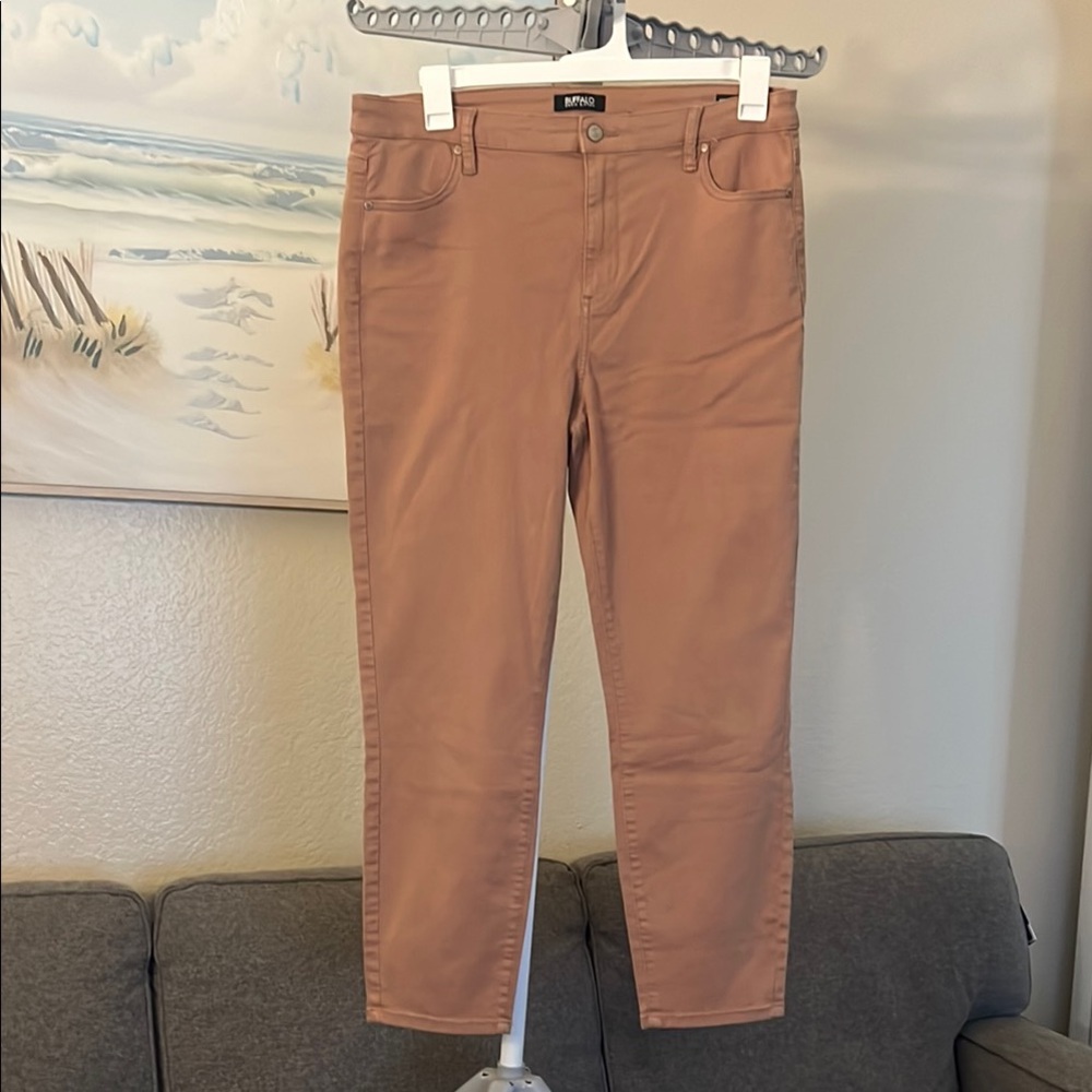 New dusty rose ankle Skinny Jeans. Buffalo David Bitton